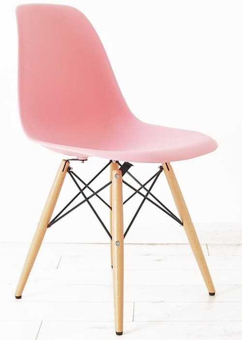 pink-eames-chair